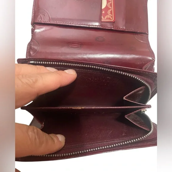 💜💚Cartier Burgundy Leather Wallet. - Picture 8 of 11